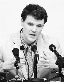 瓦姆比尔 明星,从明星到囚徒的悲怆人生